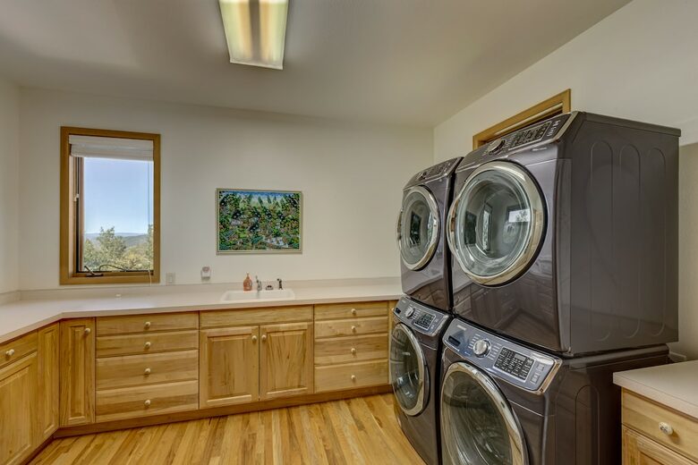 Edelweiss Chalet | Ski to Lift - Steamboat Springs, Colorado