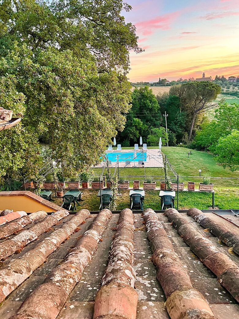 Villa San Lorenzo Umbrian Estate - Castiglione Del Lago, Italy
