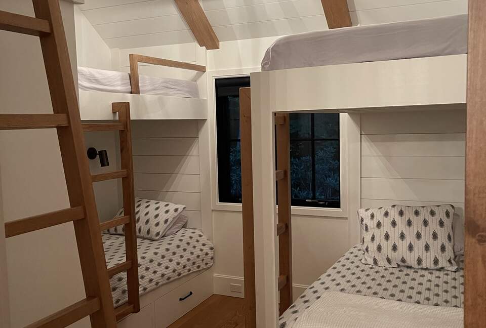 Stunning Modern Cabin by the Lake - New Preston Marble Dale, Connecticut