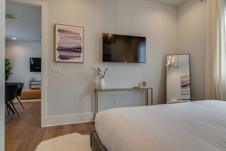 Vibrant Germantown Gem With Rooftop View - Nashville, Tennessee