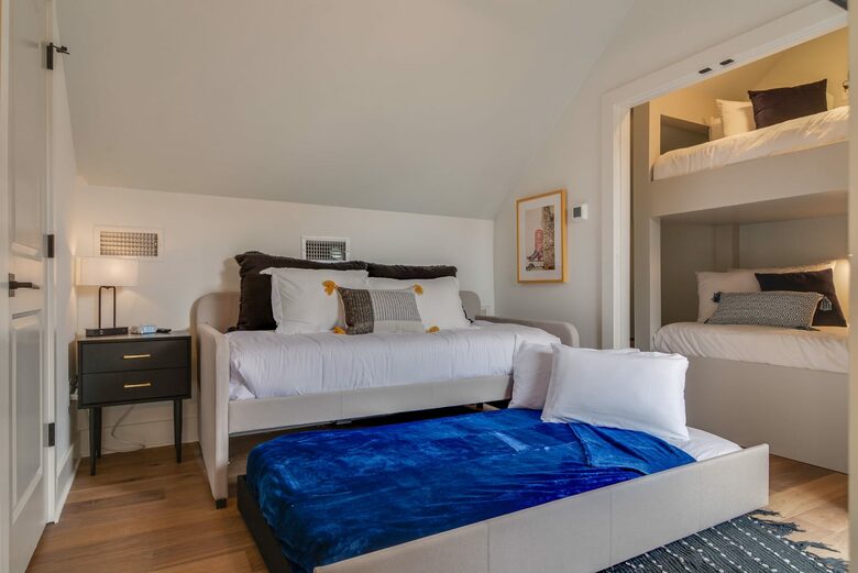 Vibrant Germantown Gem With Rooftop View - Nashville, Tennessee