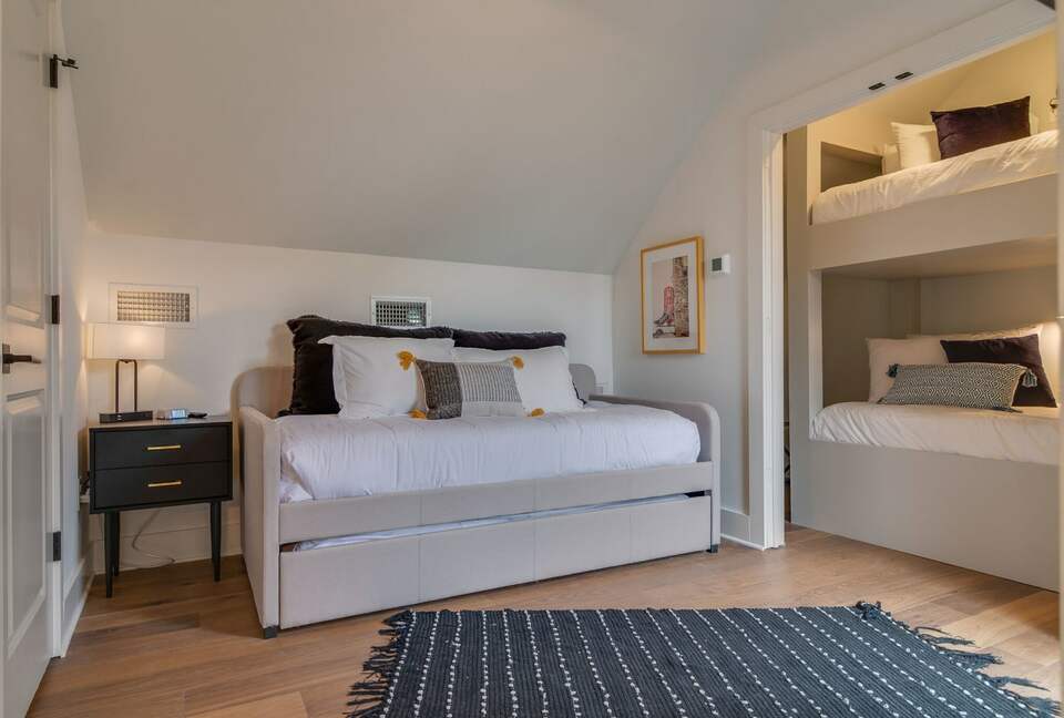 Vibrant Germantown Gem With Rooftop View - Nashville, Tennessee