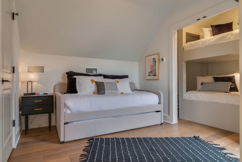 Vibrant Germantown Gem With Rooftop View - Nashville, Tennessee