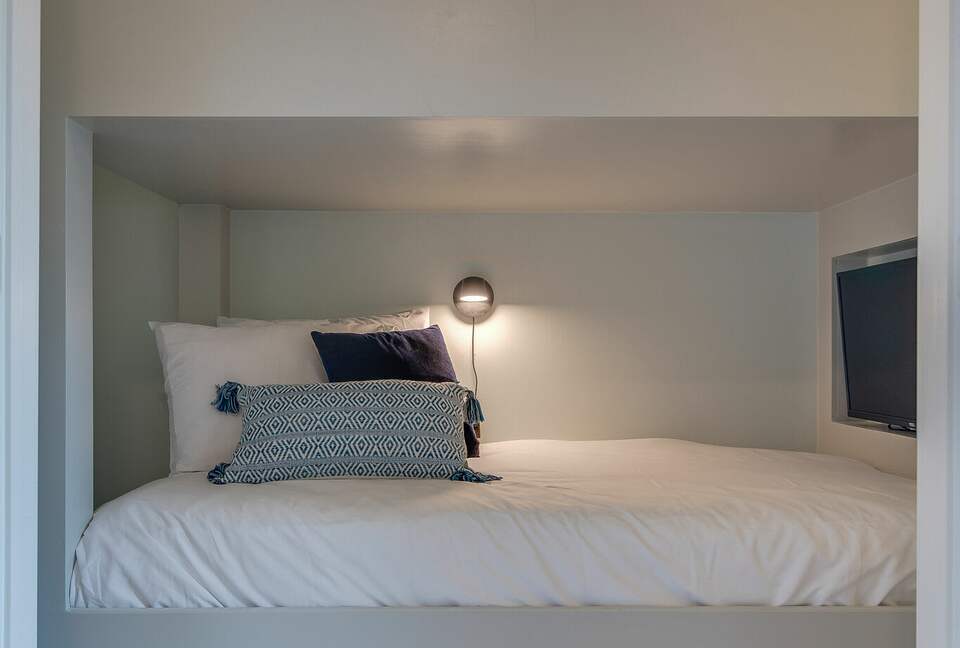 Vibrant Germantown Gem With Rooftop View - Nashville, Tennessee