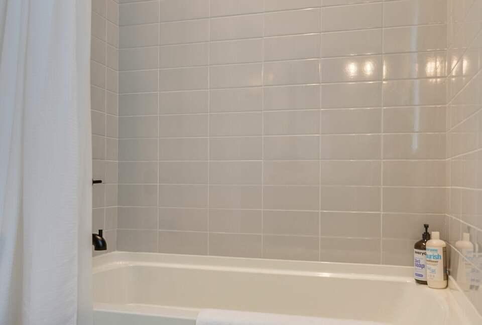 Vibrant Germantown Gem With Rooftop View - Nashville, Tennessee