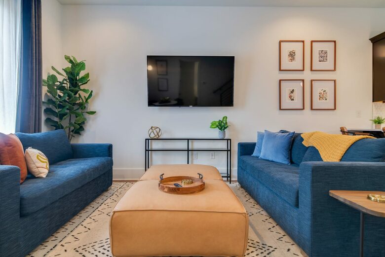 Vibrant Germantown Gem With Rooftop View - Nashville, Tennessee