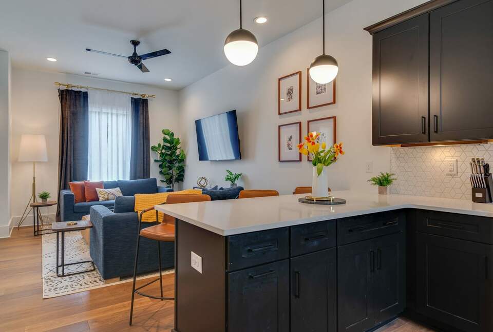 Vibrant Germantown Gem With Rooftop View - Nashville, Tennessee