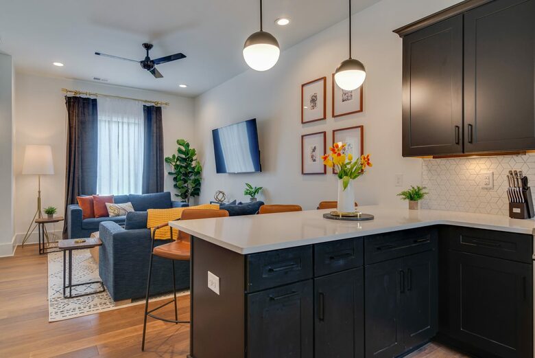 Vibrant Germantown Gem With Rooftop View - Nashville, Tennessee