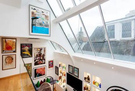 Unique Artists House in Chelsea - London, United Kingdom
