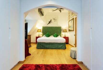 Unique Artists House in Chelsea - London, United Kingdom