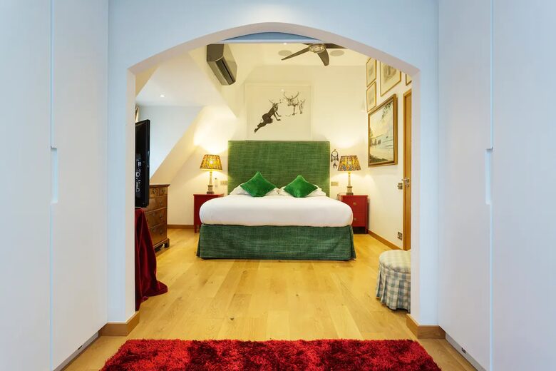 Unique Artists House in Chelsea - London, United Kingdom