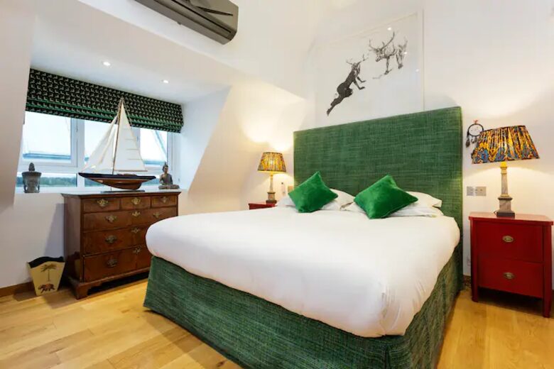 Unique Artists House in Chelsea - London, United Kingdom