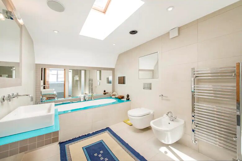 Unique Artists House in Chelsea - London, United Kingdom