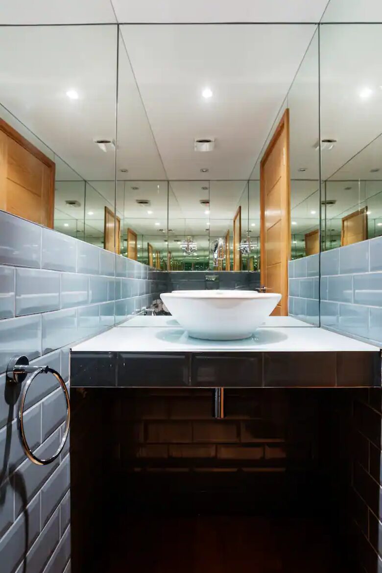 Unique Artists House in Chelsea - London, United Kingdom