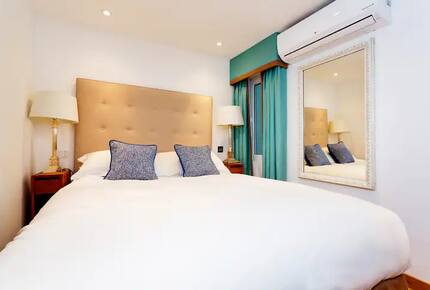 Unique Artists House in Chelsea - London, United Kingdom