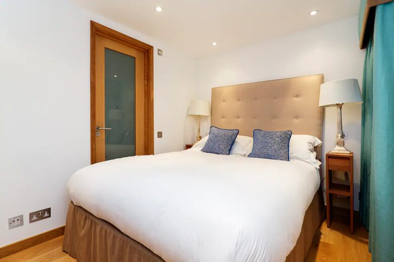 Unique Artists House in Chelsea - London, United Kingdom