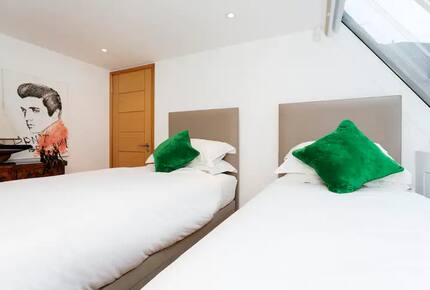 Unique Artists House in Chelsea - London, United Kingdom