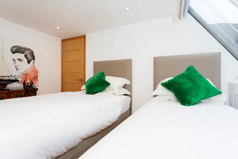 Unique Artists House in Chelsea - London, United Kingdom