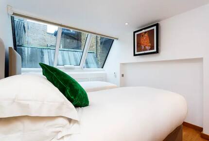 Unique Artists House in Chelsea - London, United Kingdom