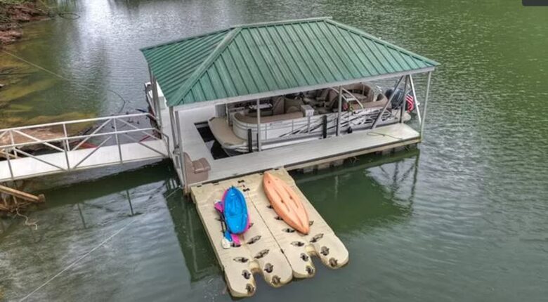 Stunning Modern Lakefront Retreat - Blue Ridge, Georgia