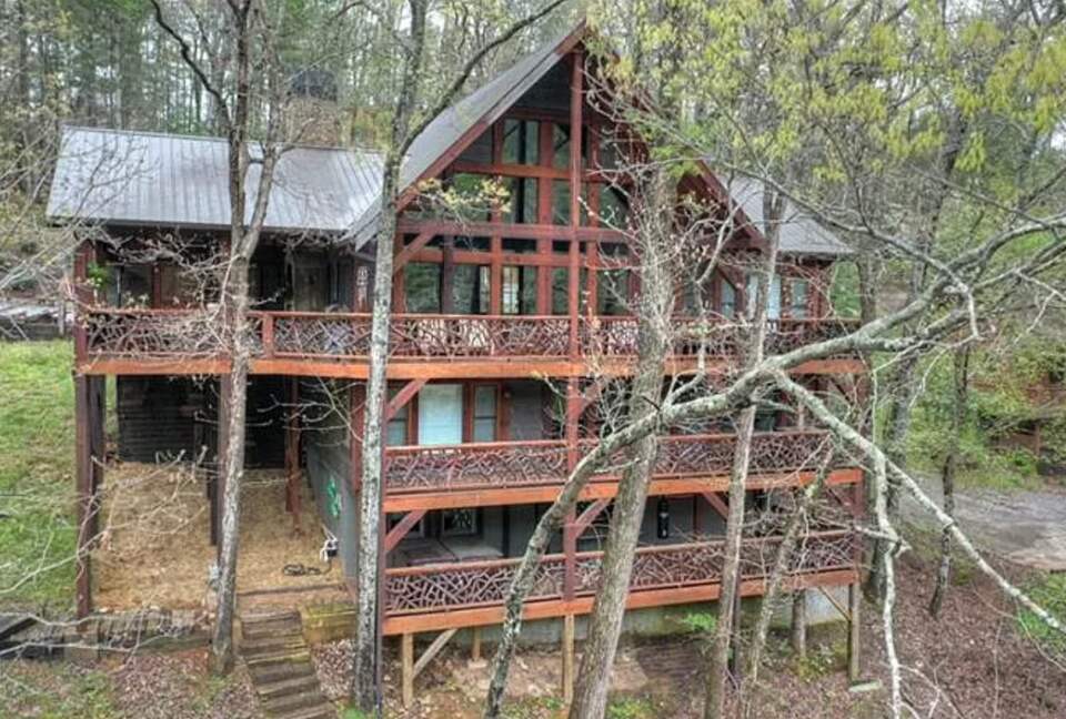 Stunning Modern Lakefront Retreat - Blue Ridge, Georgia