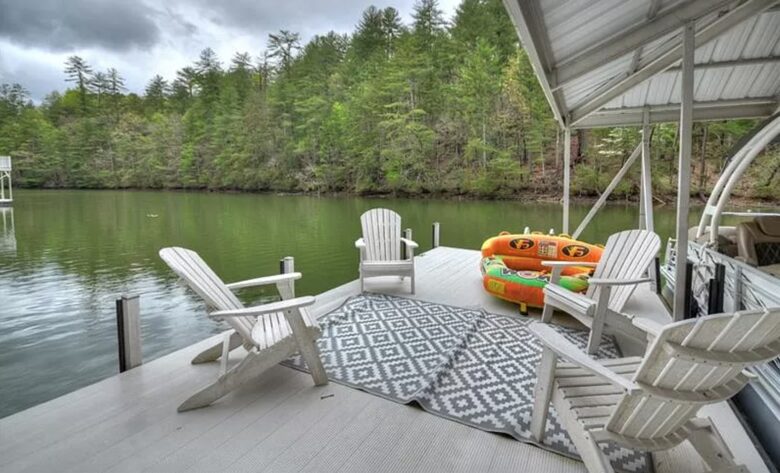 Stunning Modern Lakefront Retreat - Blue Ridge, Georgia