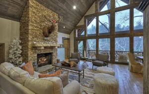 Stunning Modern Lakefront Retreat - Blue Ridge, Georgia