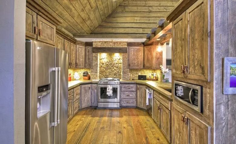 Stunning Modern Lakefront Retreat - Blue Ridge, Georgia