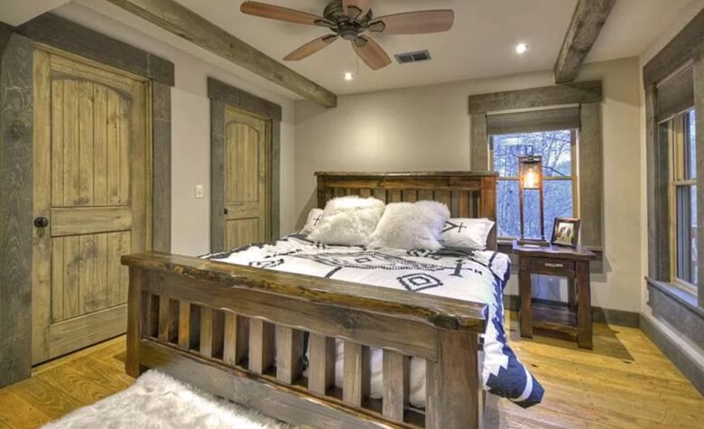 Stunning Modern Lakefront Retreat - Blue Ridge, Georgia