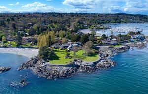 The Uplands Oceanfront Estate - Victoria, Canada