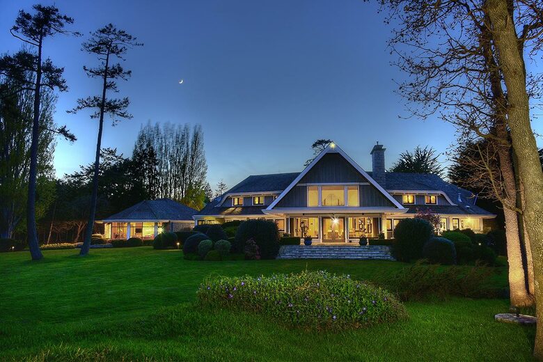 The Uplands Oceanfront Estate - Victoria, Canada