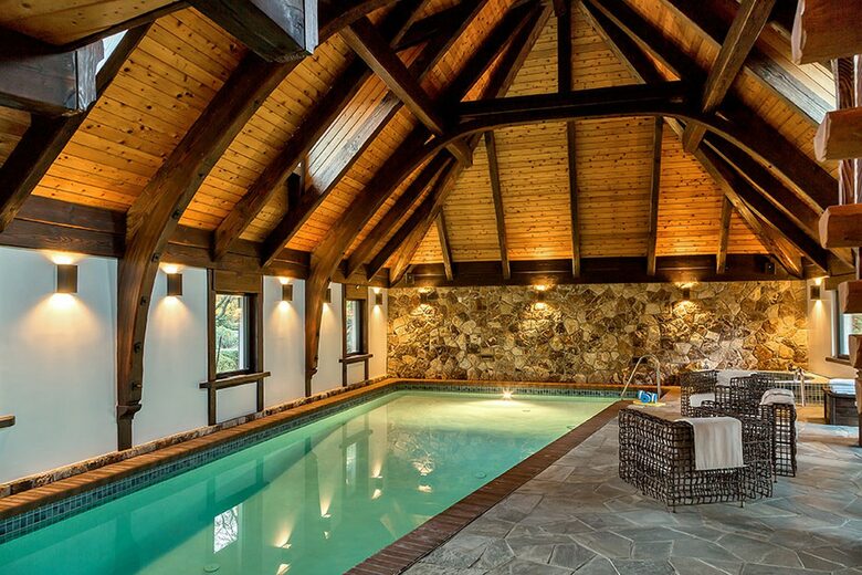 The Uplands Oceanfront Estate - Victoria, Canada