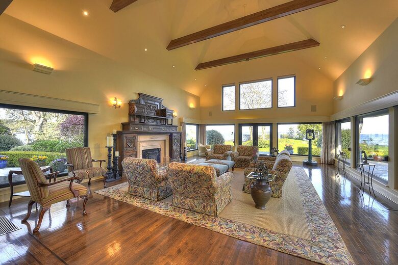 The Uplands Oceanfront Estate - Victoria, Canada