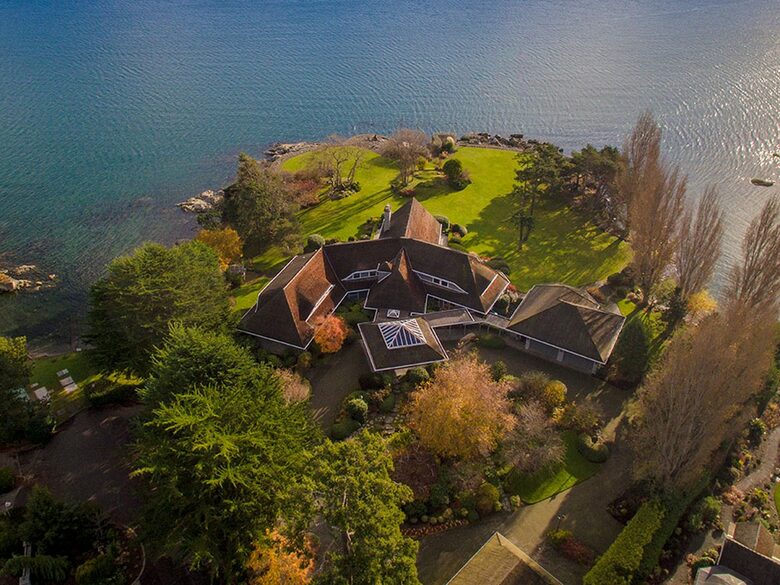 The Uplands Oceanfront Estate - Victoria, Canada
