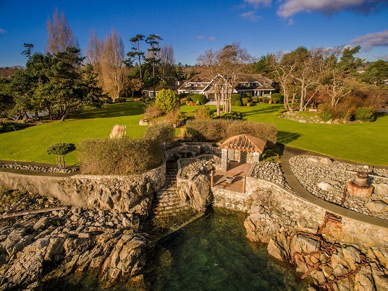The Uplands Oceanfront Estate - Victoria, Canada