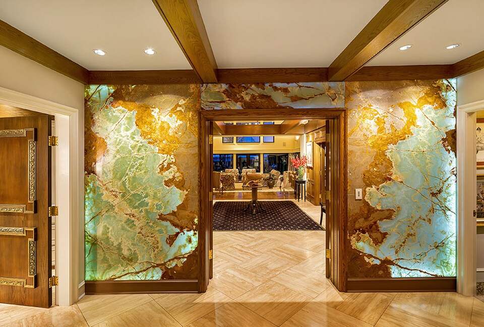 The Uplands Oceanfront Estate - Victoria, Canada