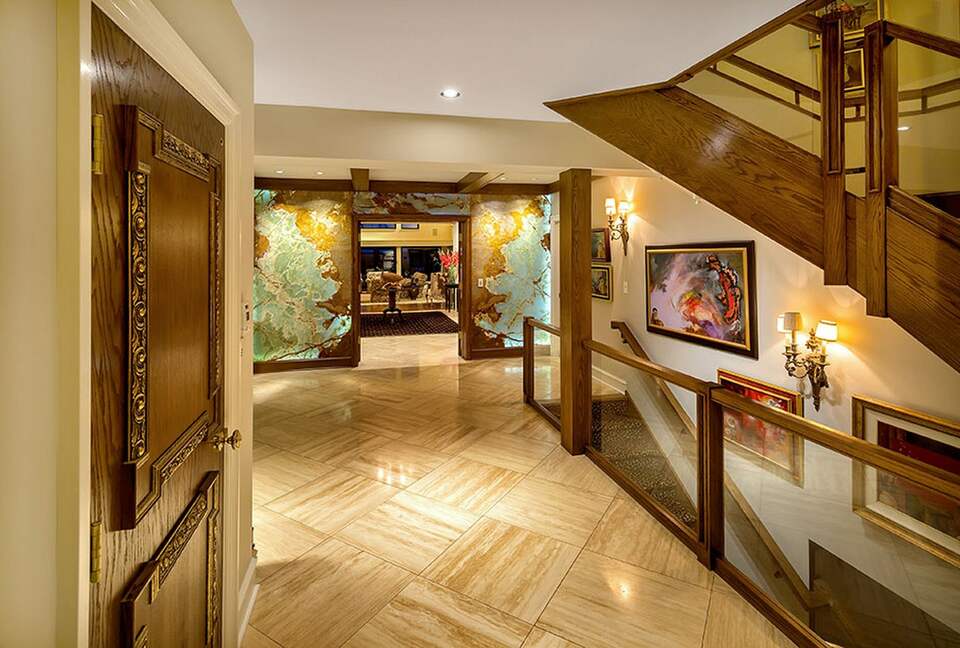 The Uplands Oceanfront Estate - Victoria, Canada