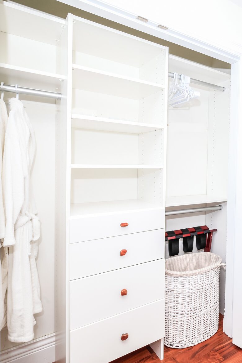 Sweeping Lake Views In the Wine Country - Kelowna, Canada