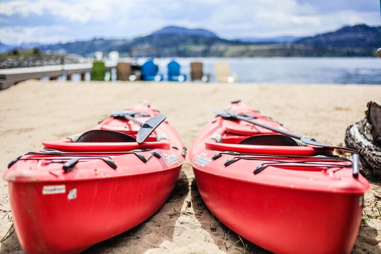 Sweeping Lake Views In the Wine Country - Kelowna, Canada