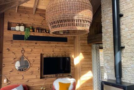 Blackbird Lakeside Cabin - Lechlade, United Kingdom