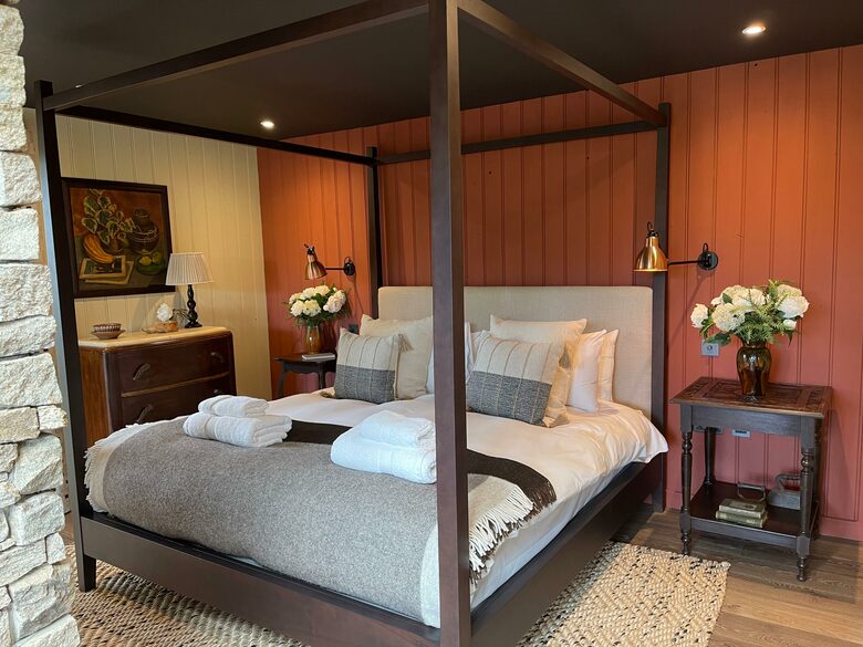 Blackbird Lakeside Cabin - Lechlade, United Kingdom