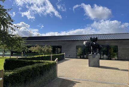 Blackbird Lakeside Cabin - Lechlade, United Kingdom