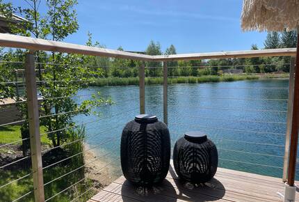 Blackbird Lakeside Cabin - Lechlade, United Kingdom