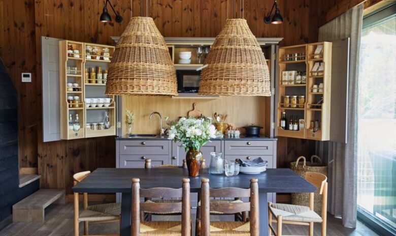 Blackbird Lakeside Cabin - Lechlade, United Kingdom