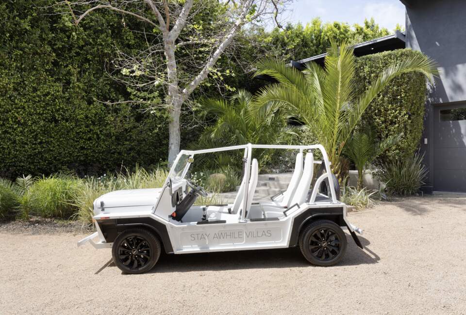 Luxe Malibu Beach Bungalow - Malibu, California