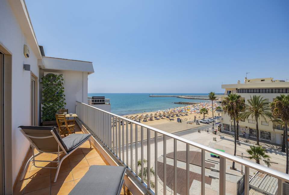 Oceanside Penthouse Marisea - Quarteira, Portugal