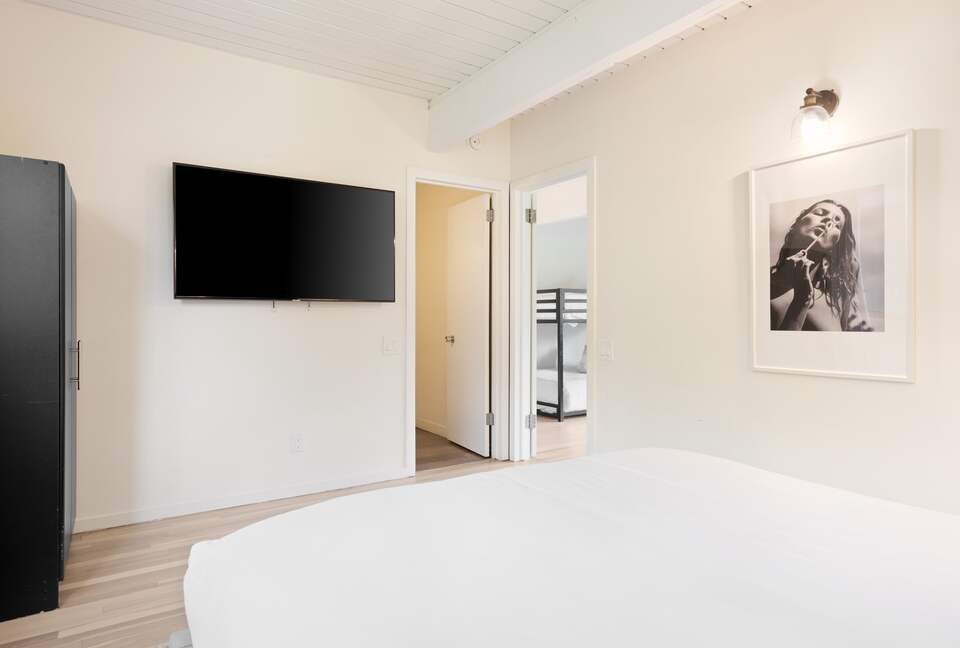 Luxe Malibu Beach Bungalow - Malibu, California