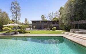 Luxe Malibu Beach Bungalow - Malibu, California
