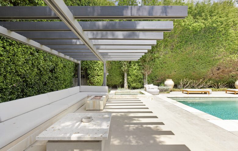 Luxe Malibu Beach Bungalow - Malibu, California