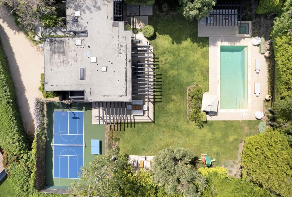 Luxe Malibu Beach Bungalow - Malibu, California